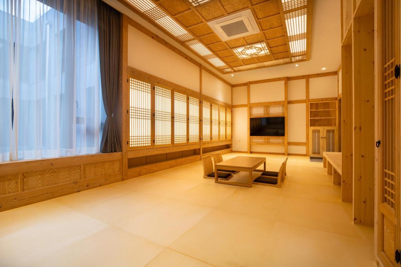 Jeonju Tourist Hotel Kkotsim ภายนอก รูปภาพ